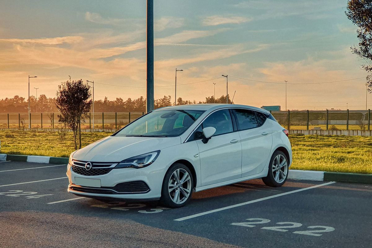 Titelbild zu „Elektroauto von Opel: Ampera“