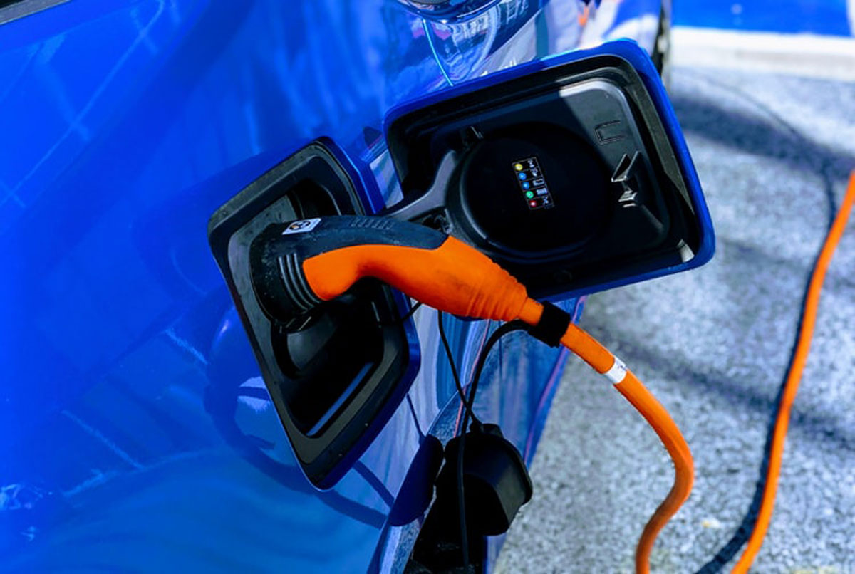 Titelbild zu „Elektroauto Nissan LEAF“
