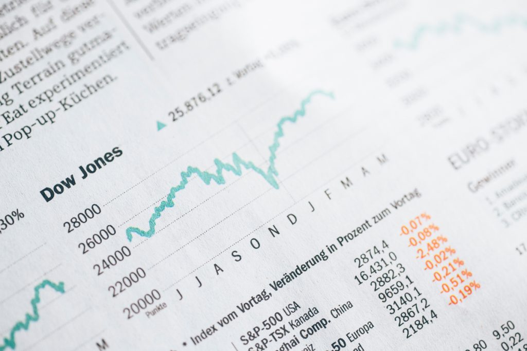 Aktien handeln online: Darauf sollte man achten