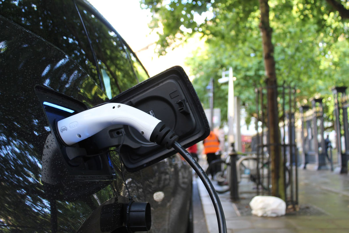 Titelbild zu „Elektroauto Hyundai i10 electric“